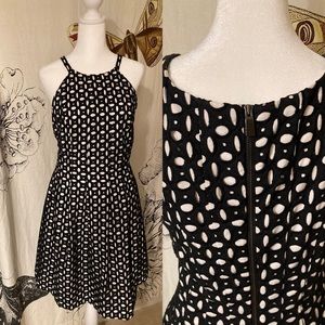 Vince Camuto size 12 black and white sleeveless eyelet dress